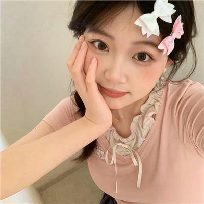 她不知道那些鸟的名字